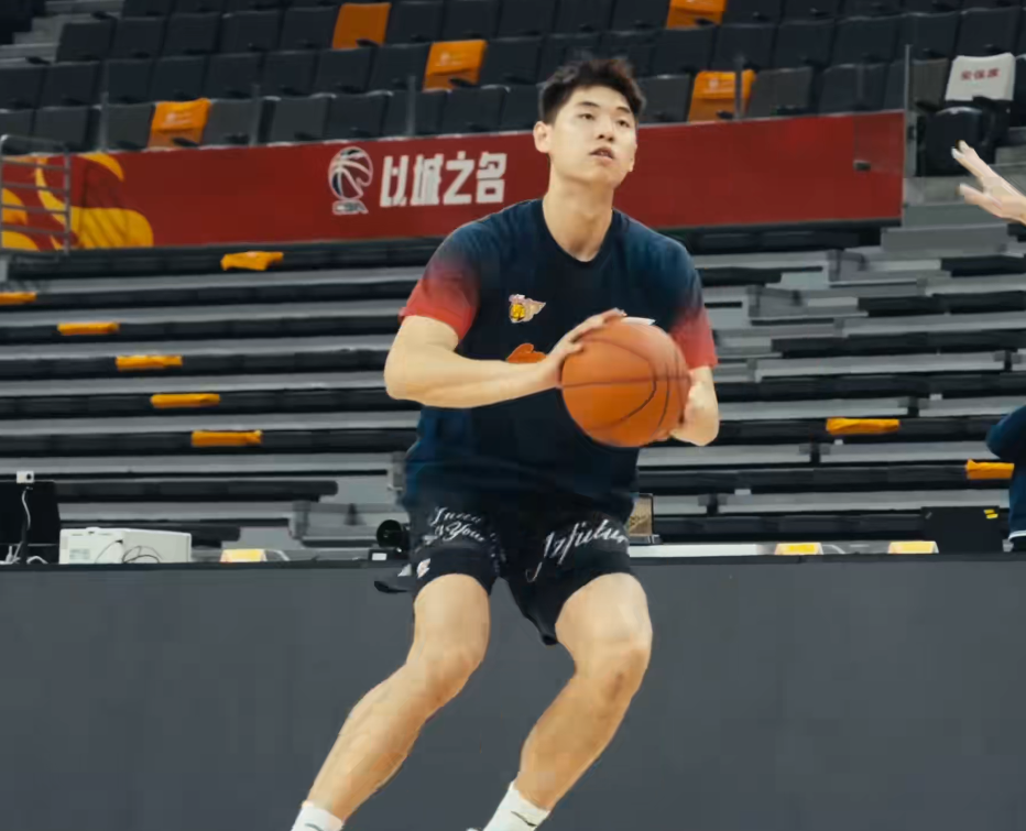 手机客户端-崔永熙自宣！亲承复出倒计时，对广东持球与防守的加成会非常大！