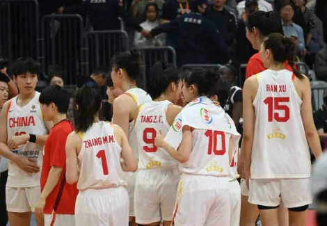 手机客户端-媒体人： 杨力维这番言论有风险的，可能会动了一些人的蛋糕