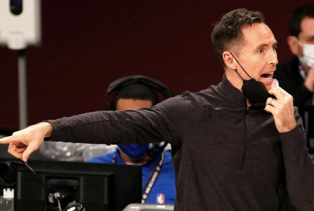 苹果下载-训练中继续强调防守问题 纳什：这才是重中之重